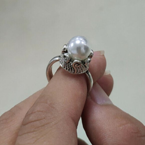 Vintage Fashion White Pearl 925 silver ring sz7 - Picture 4 of 6